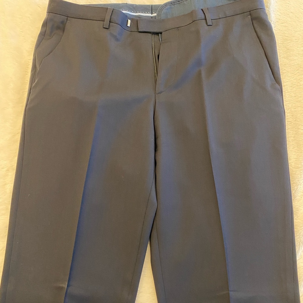 Hugo Boss dress slacks 32R dark navy.
